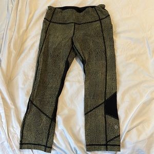 Lululemon capris